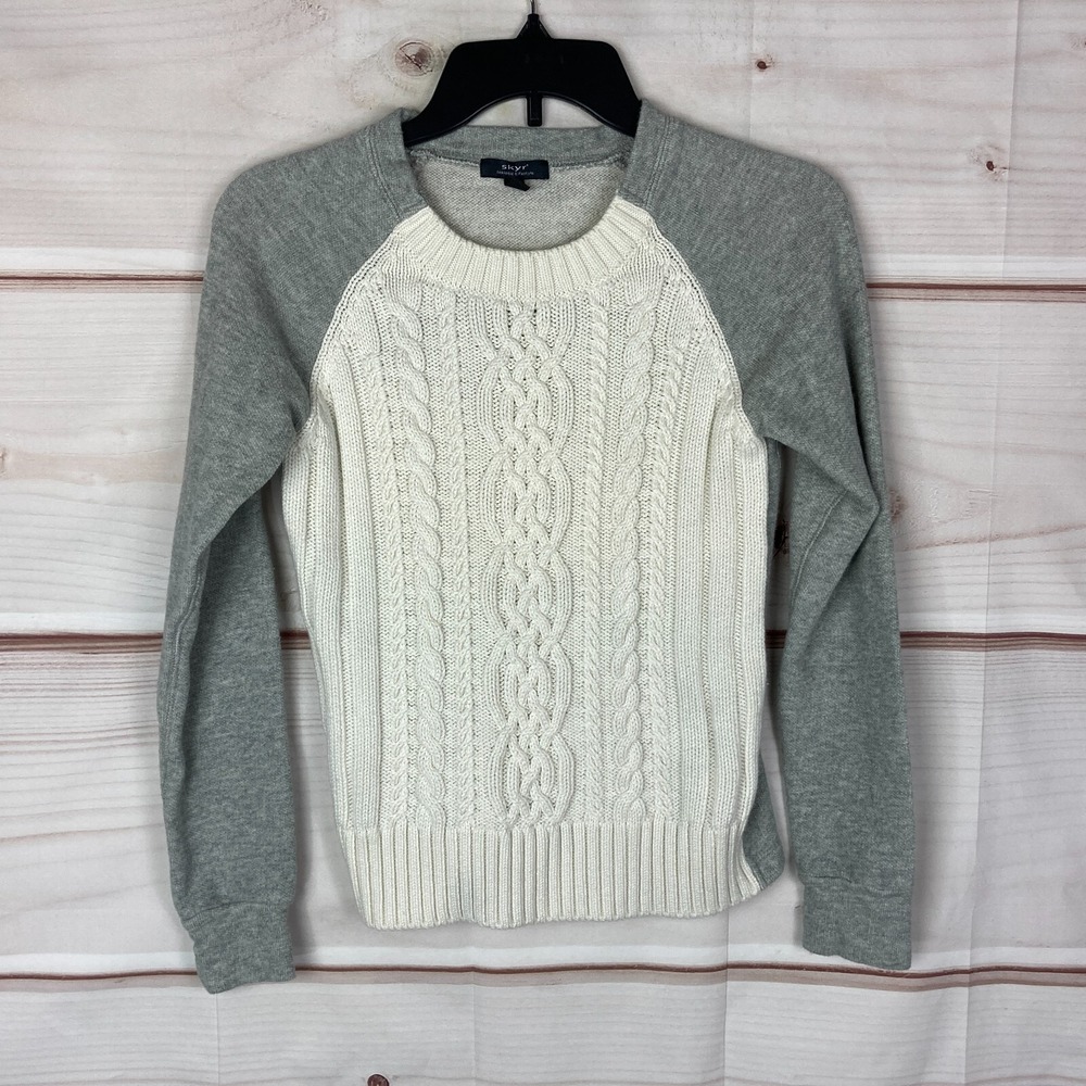Skyr Sweatshirt Women Small Gray Cable Knit Front Crew Neck Long Sleeve Pullover